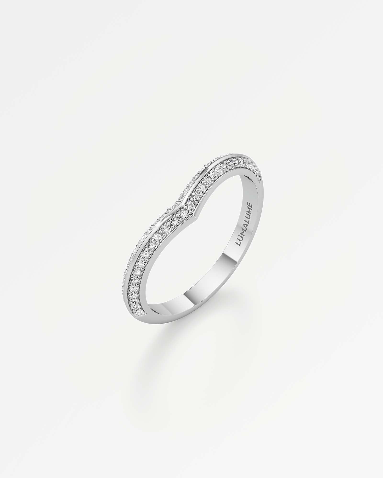 Vita Pavé Diamond Wedding Band