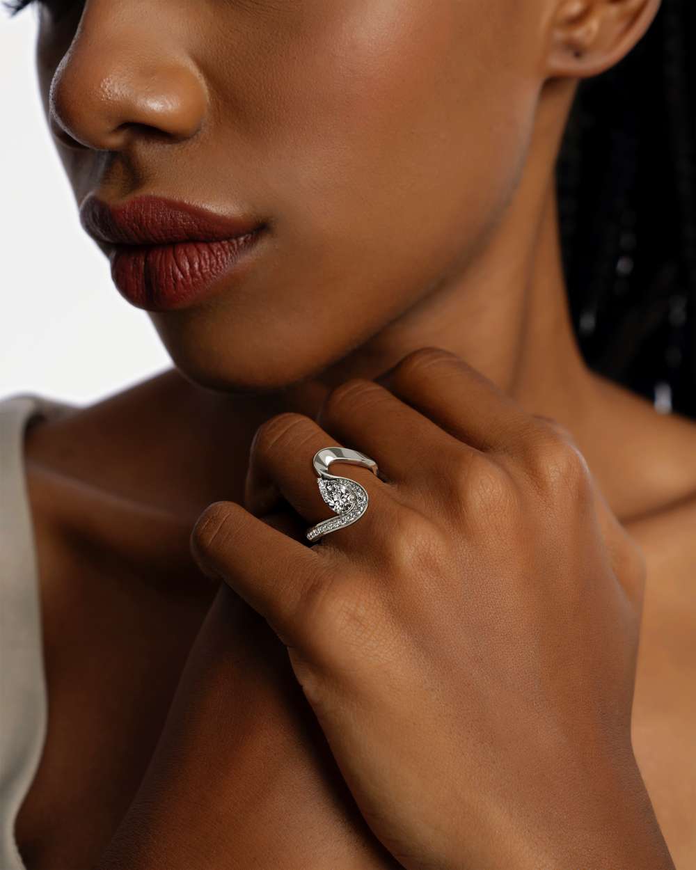 Willow-Wisp Diamond Ring