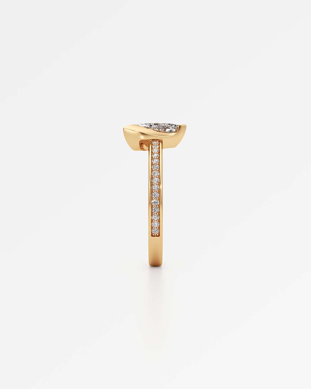 Apitris Pavé Diamond Ring