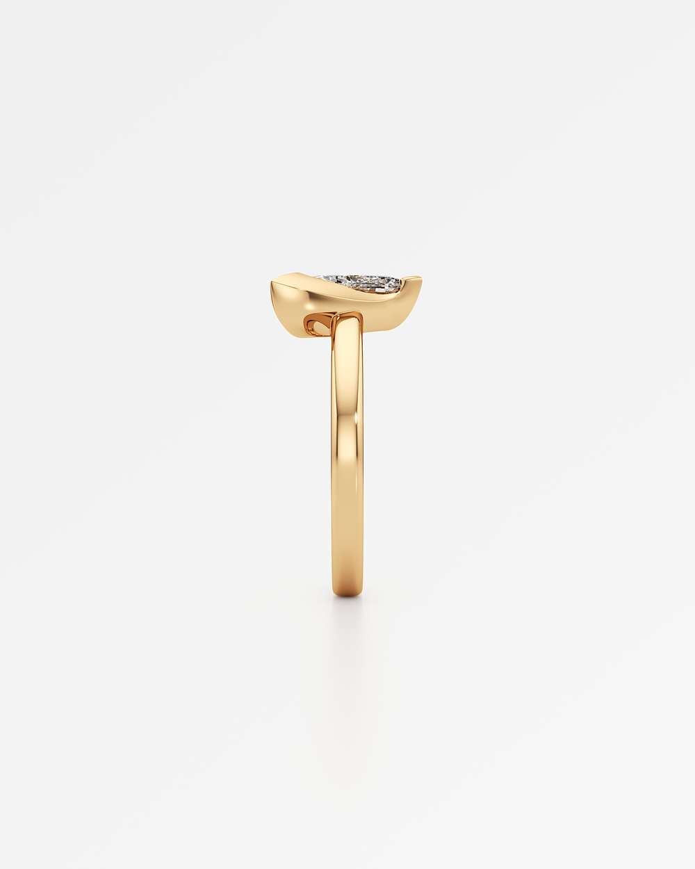 Apitris Diamond Ring